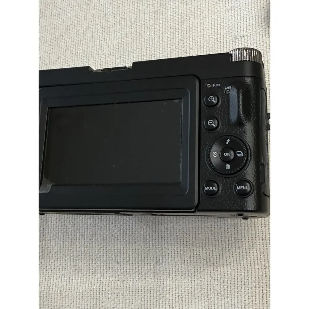 4K Ultra HD Digital Camera (Model DC101)